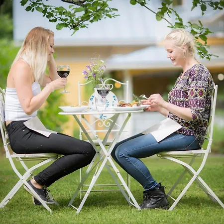 Taulun Kartano Hotel Kankainen